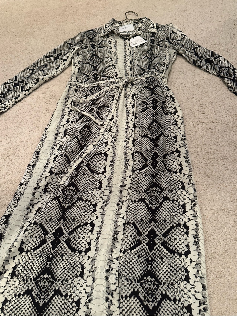 The Shirt python day dress size large new with tags